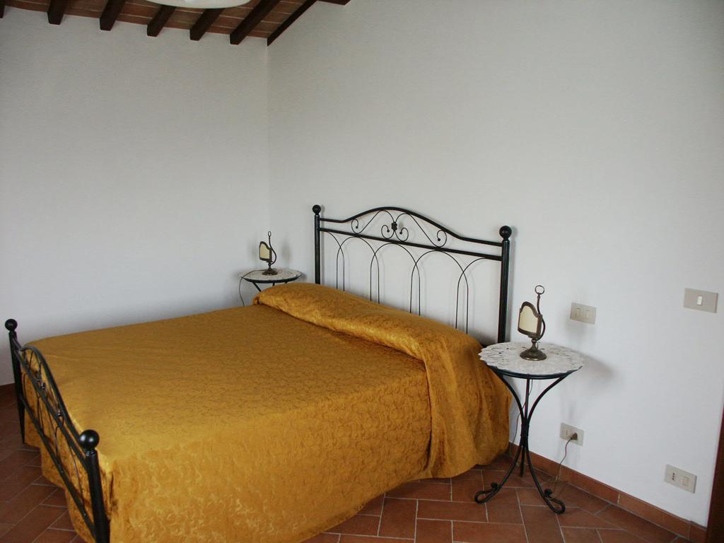 Agriturismo Podere Ossaia Кортона Номер фото