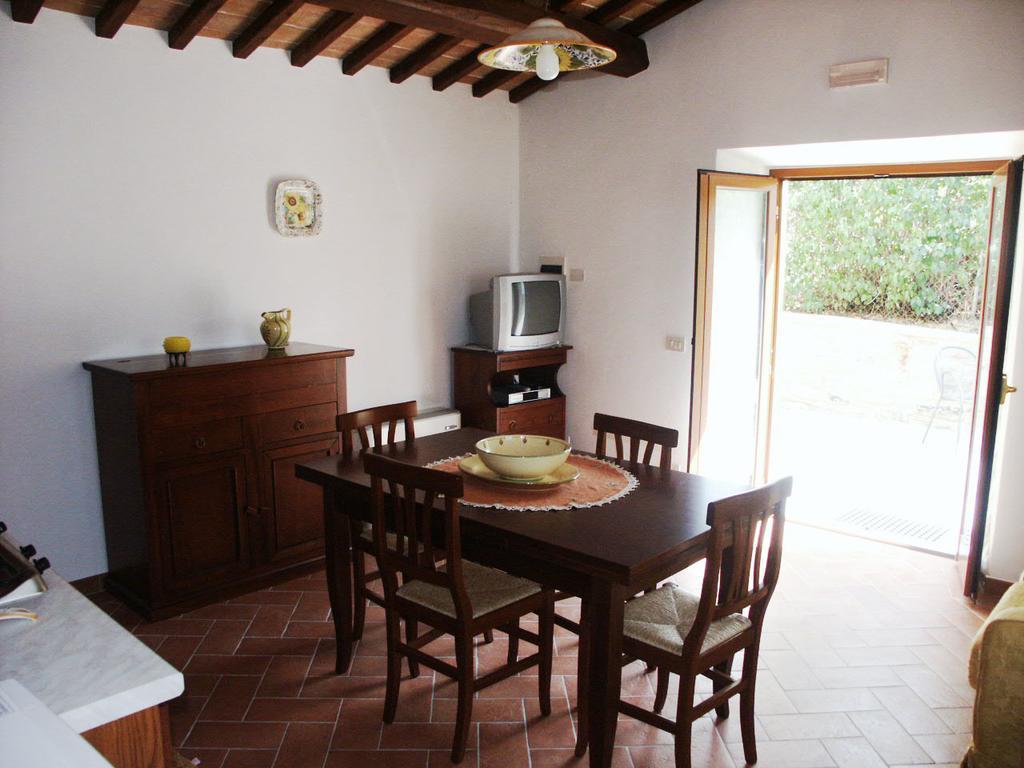 Agriturismo Podere Ossaia Кортона Номер фото