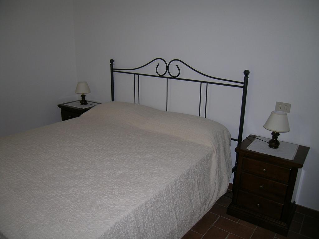 Agriturismo Podere Ossaia Кортона Экстерьер фото